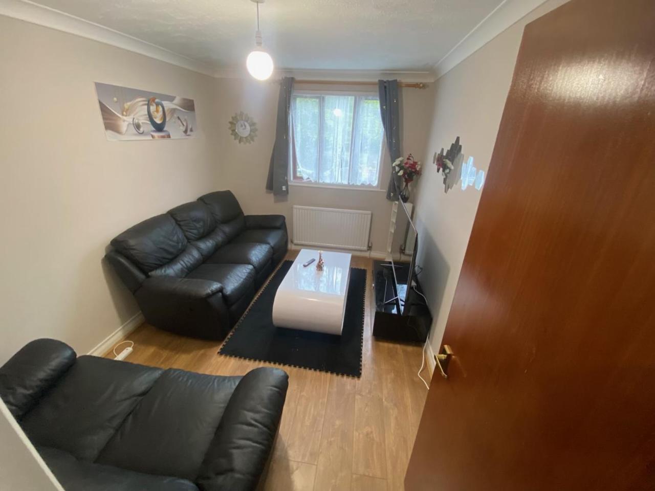 Stunning 2 Bedroom With Garden Sleep 6 Londen Buitenkant foto